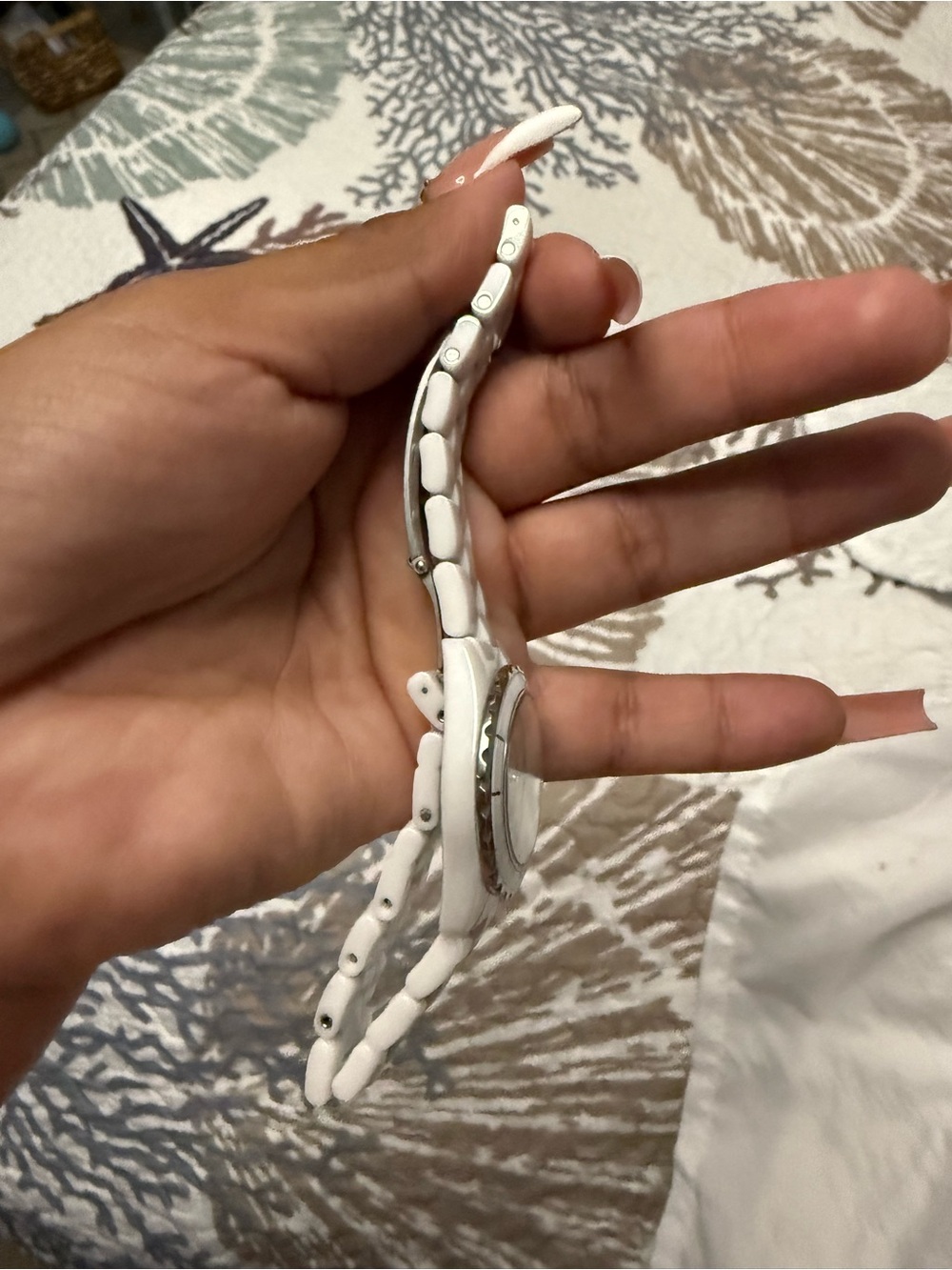 White Ceramic Link Reptile Accessory - Unbranded